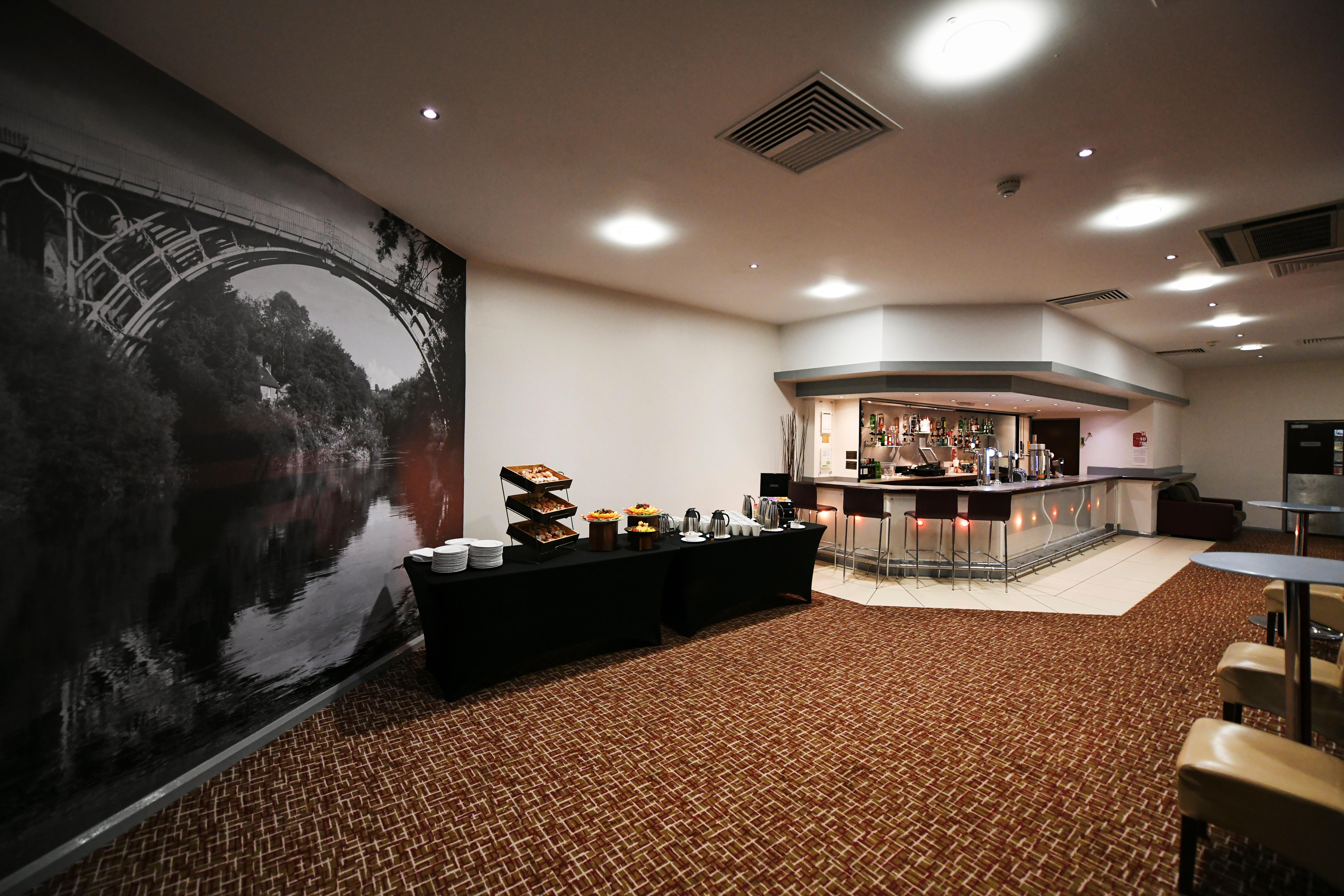 Holiday Inn Telford Ironbridge By Ihg Esterno foto