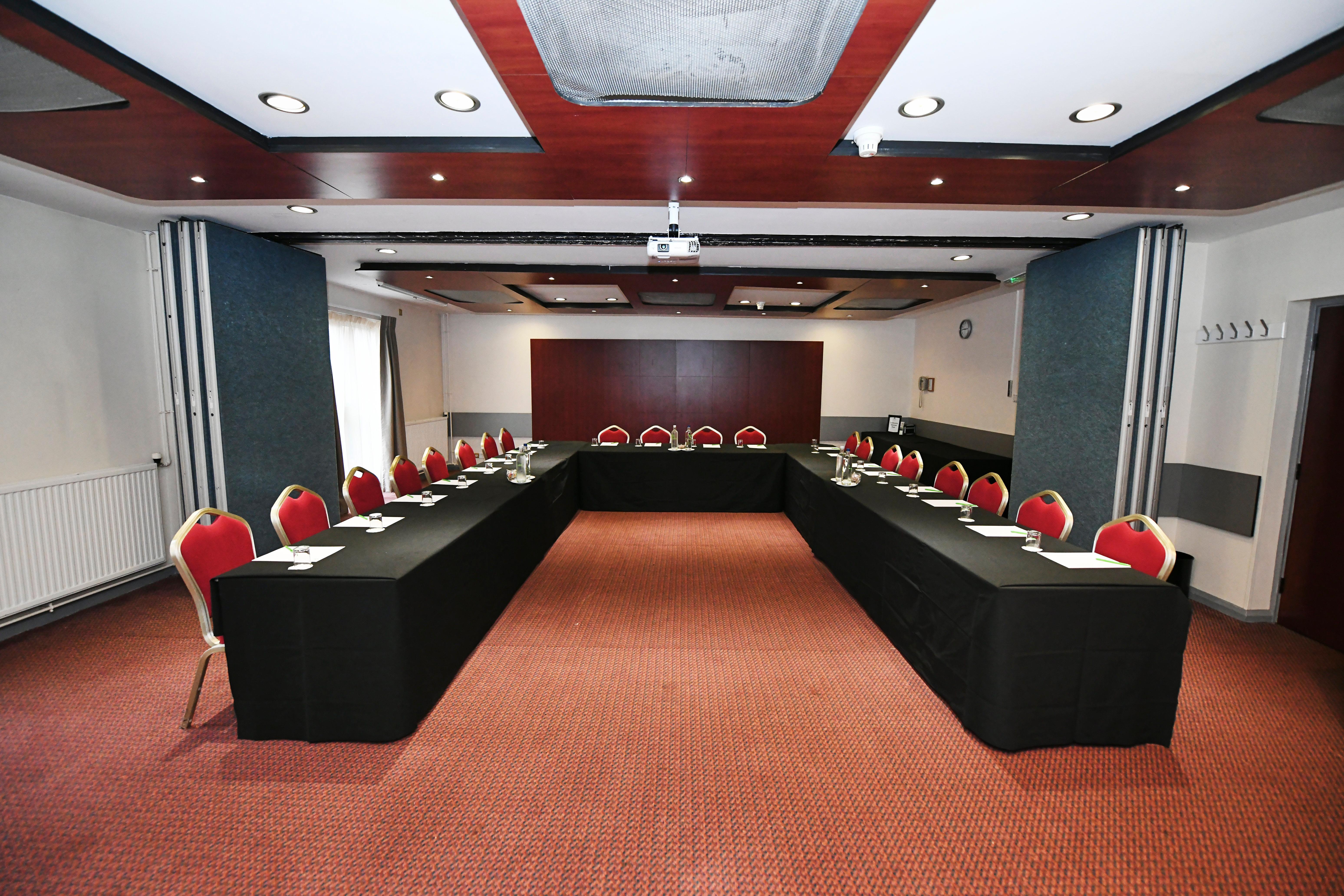 Holiday Inn Telford Ironbridge By Ihg Esterno foto