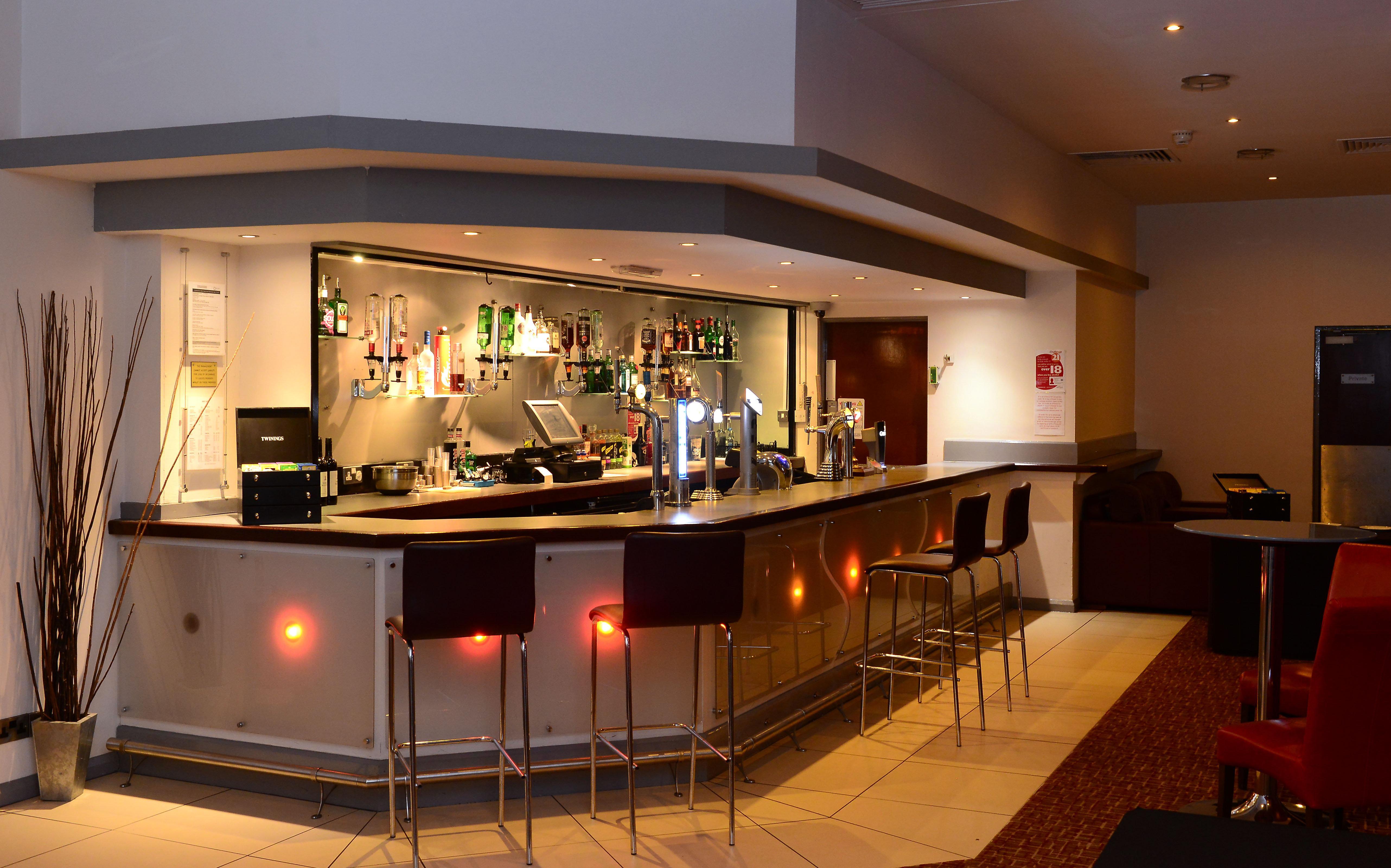 Holiday Inn Telford Ironbridge By Ihg Esterno foto