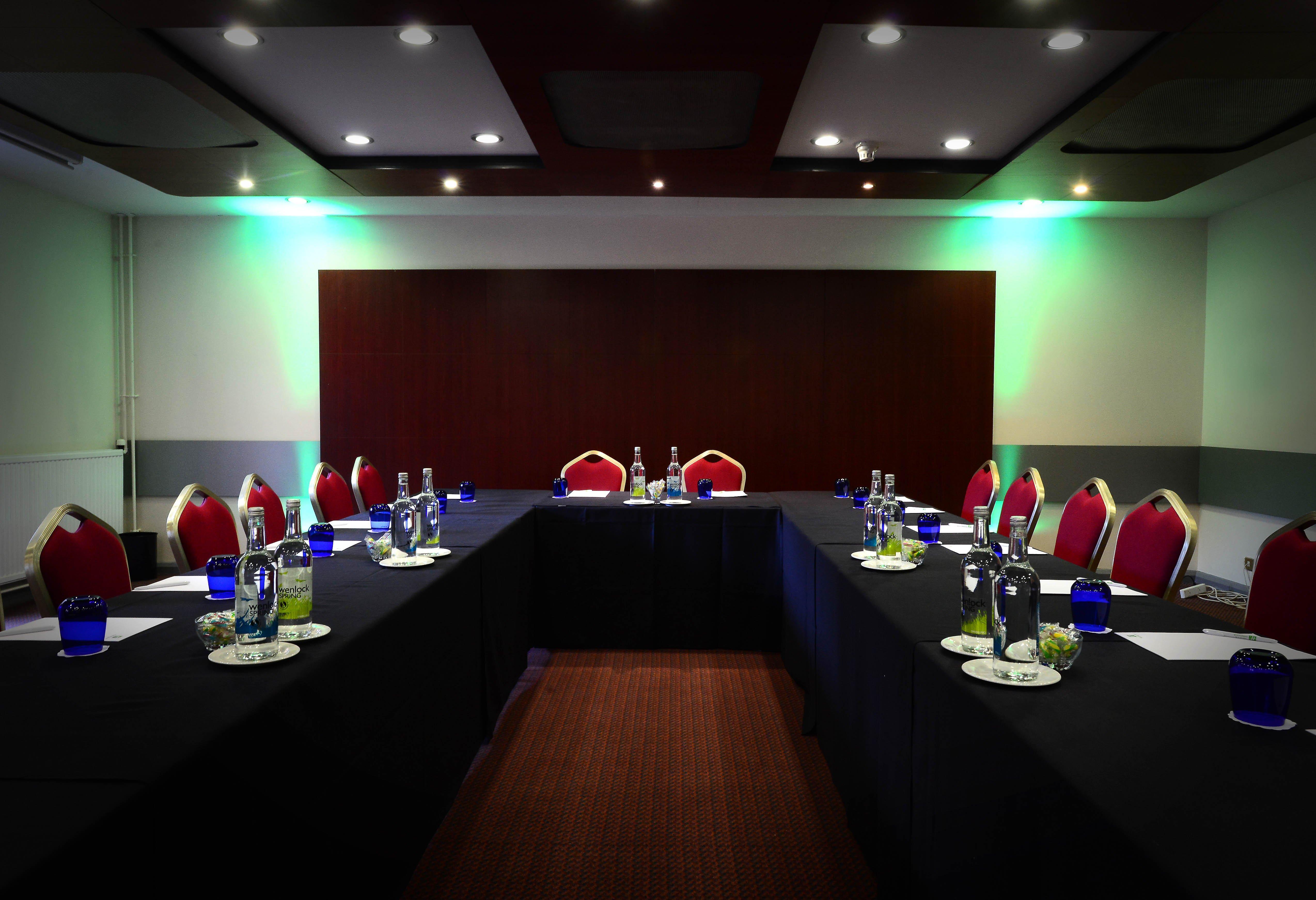 Holiday Inn Telford Ironbridge By Ihg Esterno foto