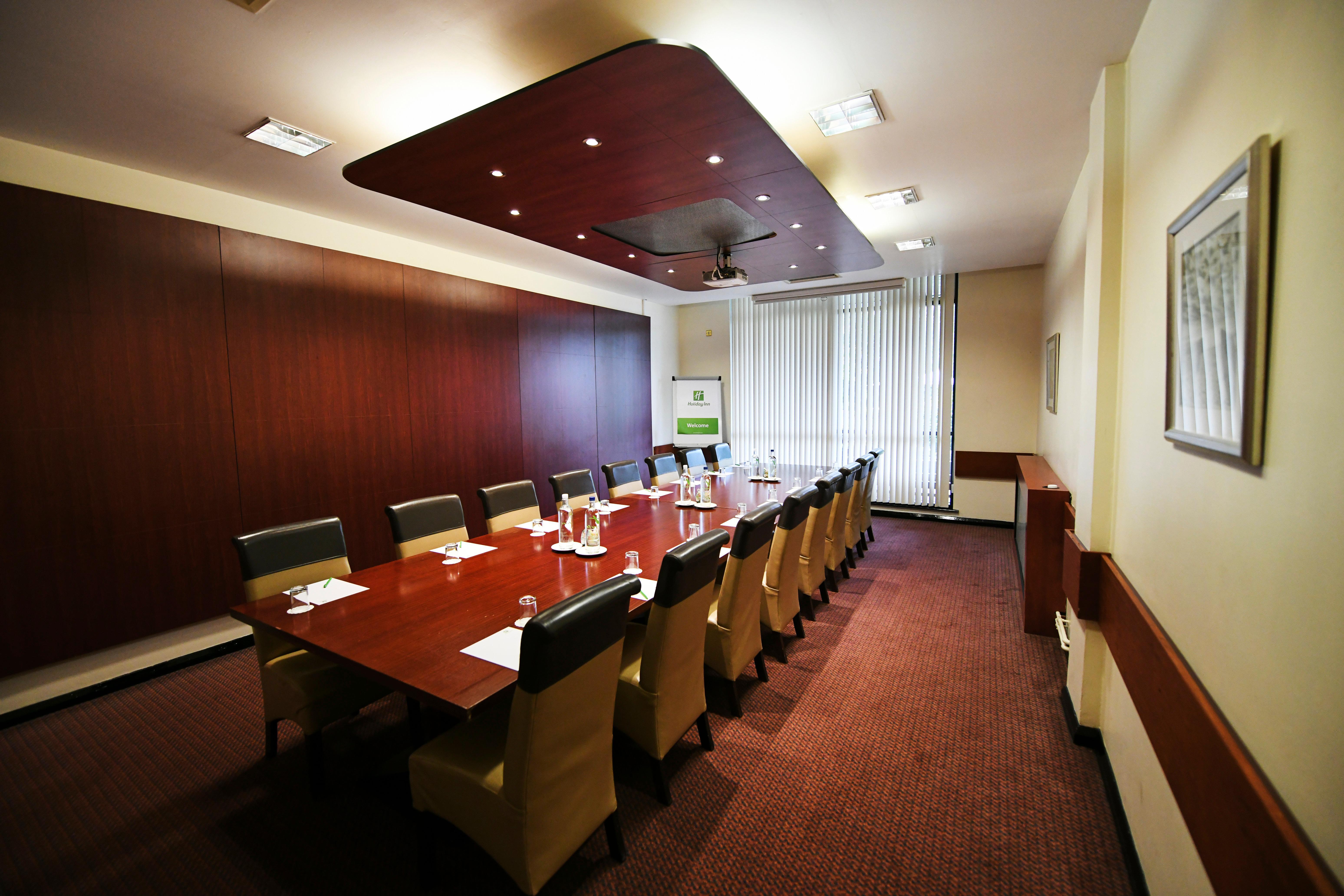 Holiday Inn Telford Ironbridge By Ihg Esterno foto