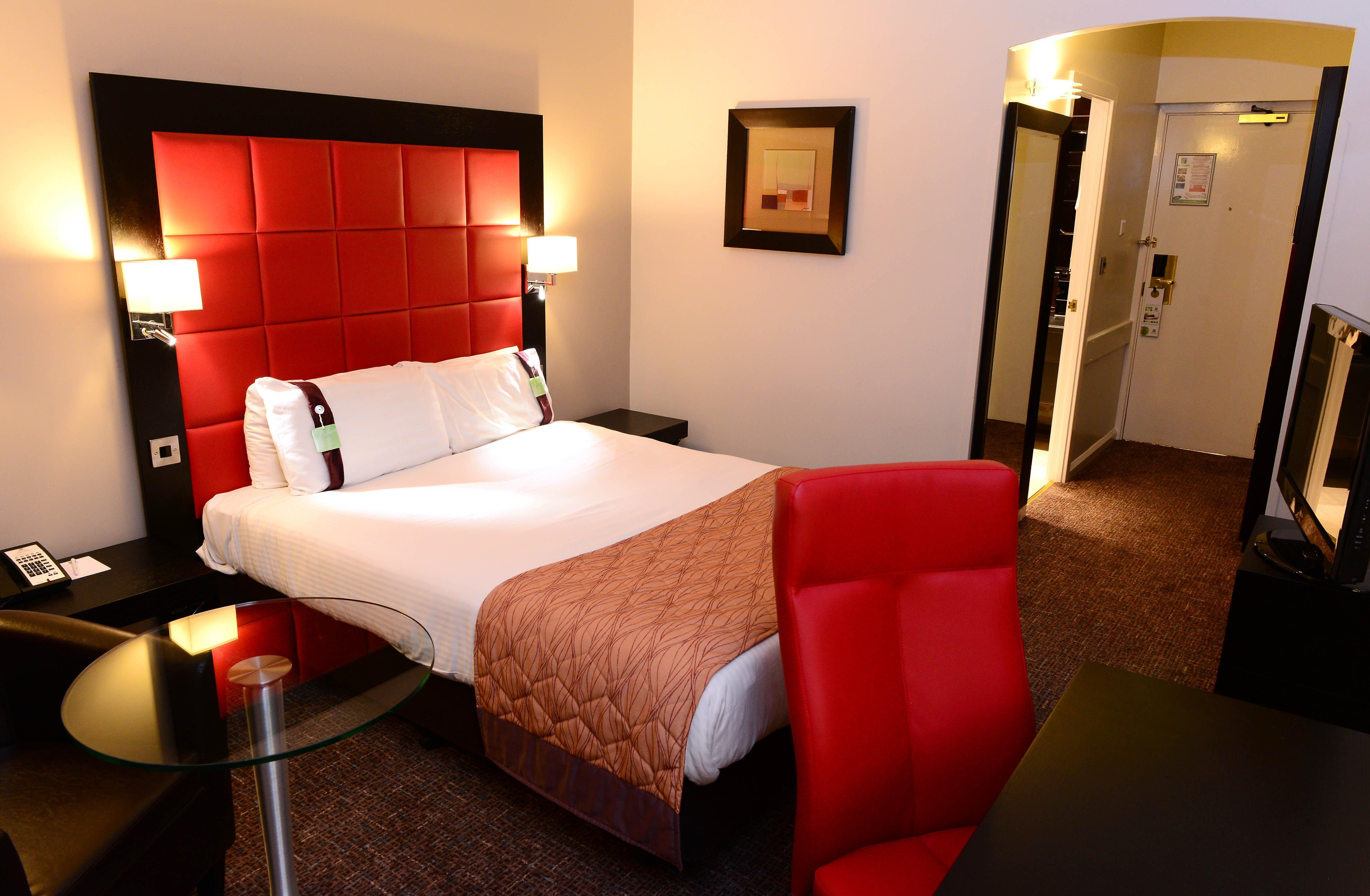 Holiday Inn Telford Ironbridge, An Ihg Hotel Esterno foto