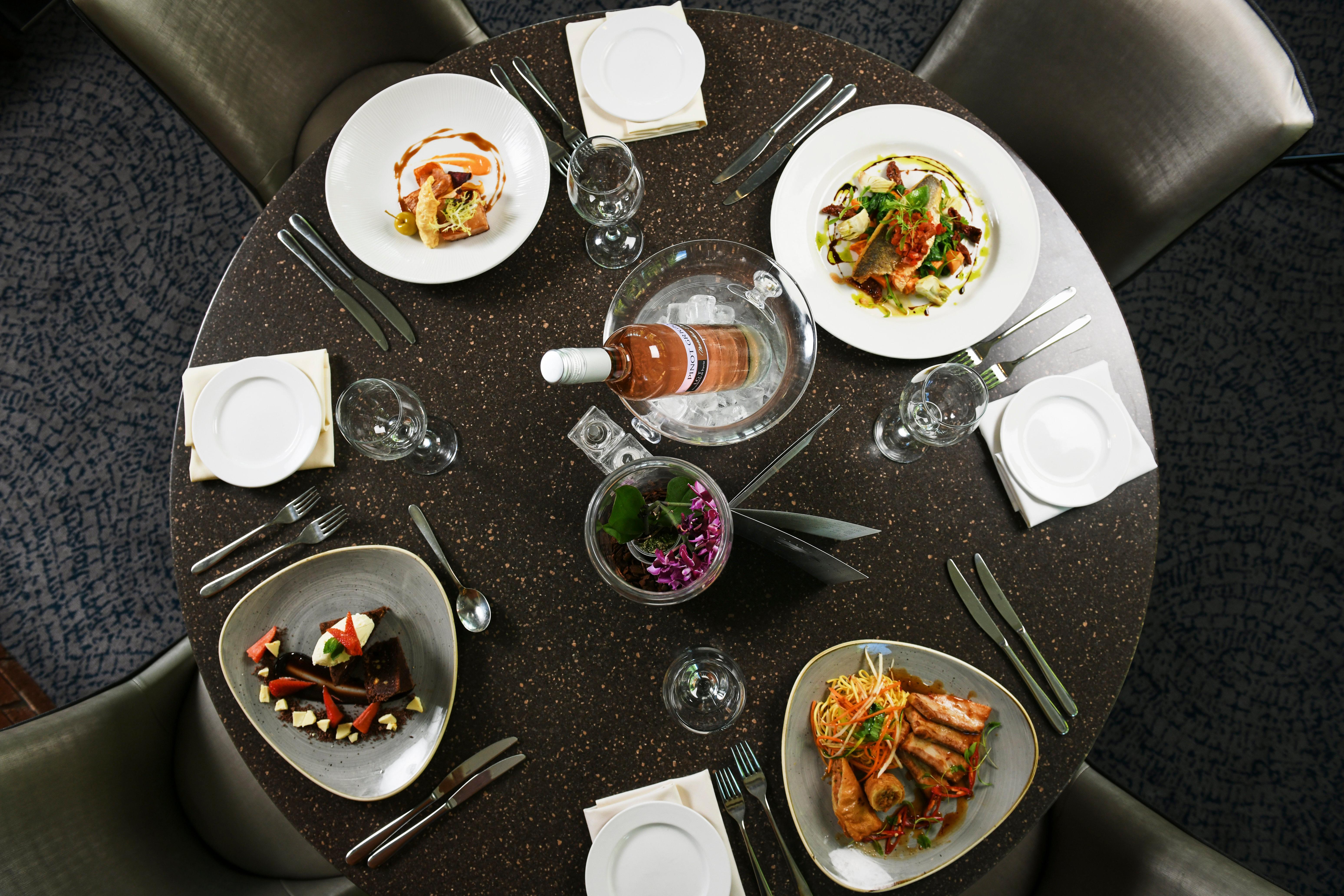 Holiday Inn Telford Ironbridge By Ihg Esterno foto