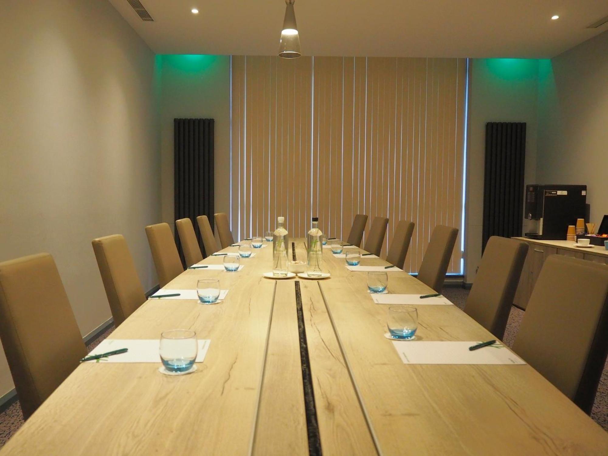 Holiday Inn Telford Ironbridge By Ihg Esterno foto