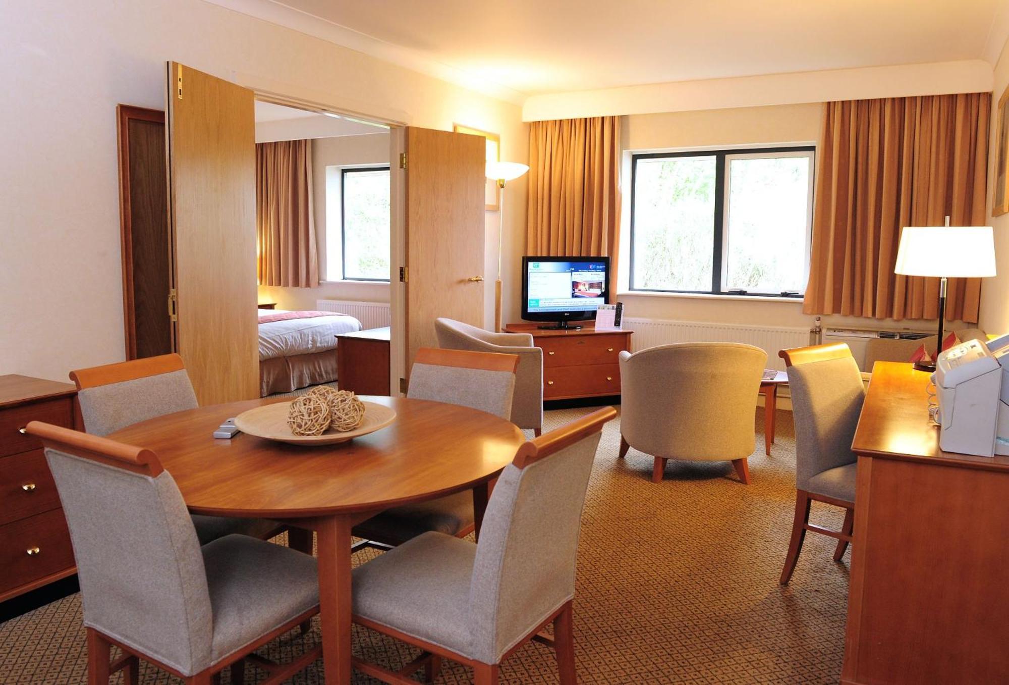 Holiday Inn Telford Ironbridge By Ihg Esterno foto